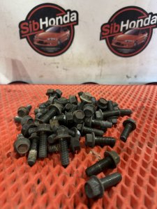 Болт крепления суппорта 10X30 задний 90103-SV4-003 HONDA ODYSSEY